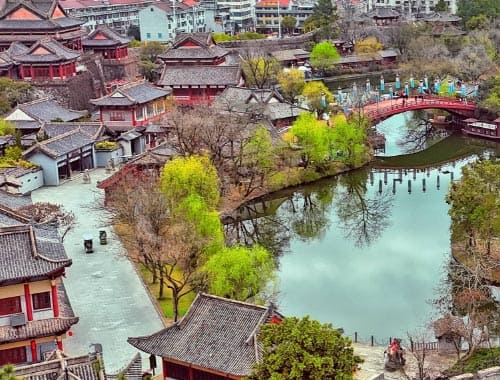 东莞市龙凤山庄影视旅游区